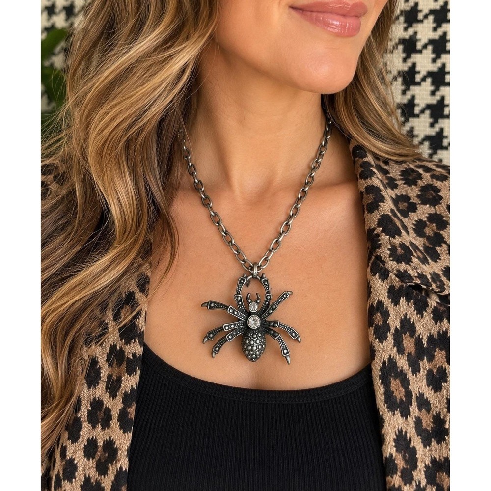 VTG Spider Pendant Necklace Rhinestone Articulated Gothic Statement Figural